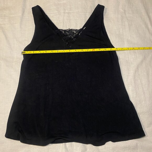 Nine Britton Azriel Black Knit Top Tank Lace Inset Womens M Lined Layering EUC - Picture 7 of 8